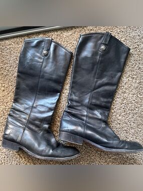 Frye Women's Melissa Lug Boot - Chestnut black